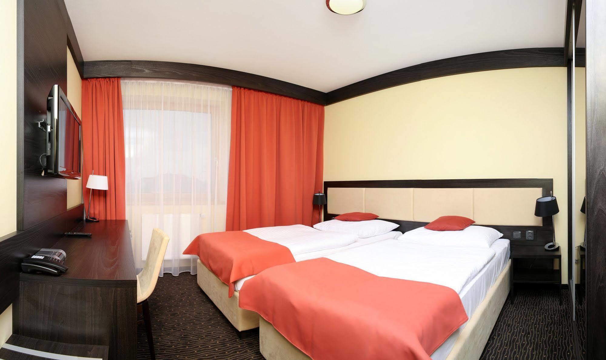 Hotel Lifestyle Prag Exteriör bild