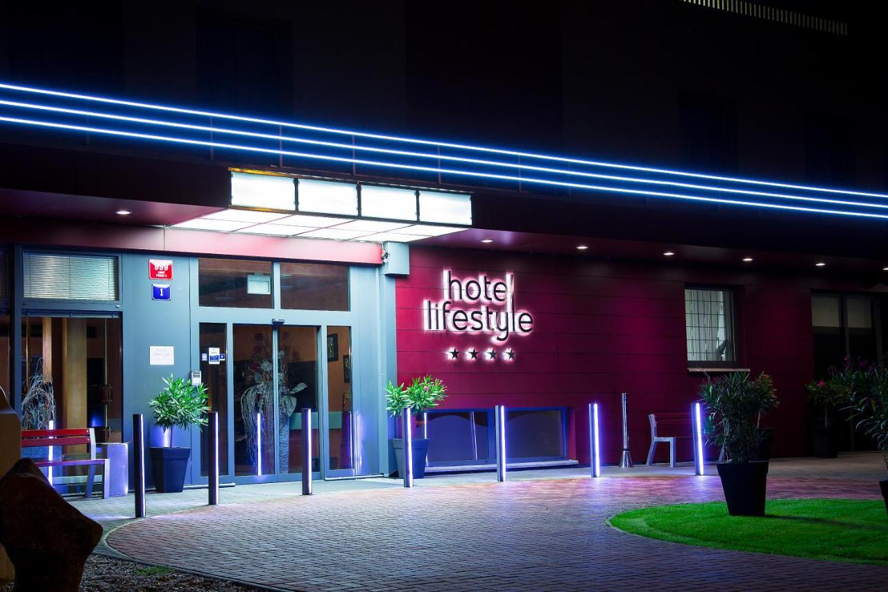 Hotel Lifestyle Prag Exteriör bild